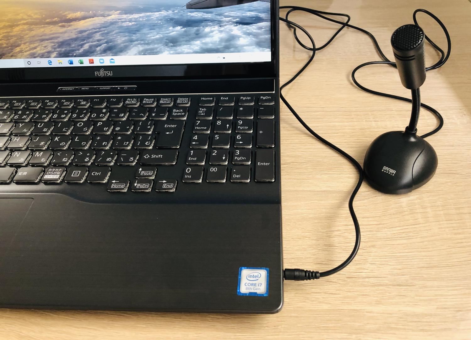 Web面接や就活にはモバイルwi Fiがおすすめ Wi Fi選び ネット環境整備のポイント みんなのらくらくマガジン Web面接や就活にはモバイルwi Fiがおすすめ Wi Fi選び ネット環境整備のポイント みんなのらくらくマガジン