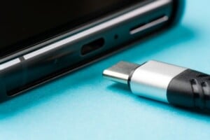 USB Type-C のケーブルの選び方「USB 2.0／3.0 ／3.1 ／3.2」の違い。急速充電できるのはどれ？