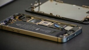 【安全対策ガイド】 リチウムイオン電池の危険性と正しい扱い方｜安全な購入・処分で事故を防ぐ