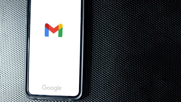 スマートフォンGmail画面