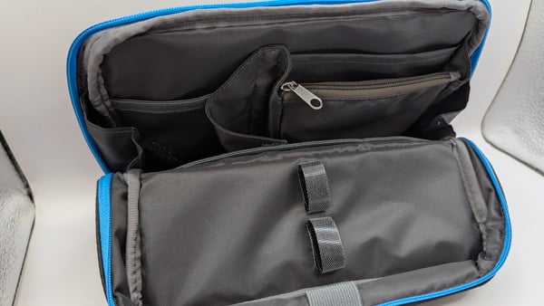 Anker Smart Pouch 開いた図