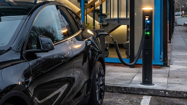 電気自動車の充電