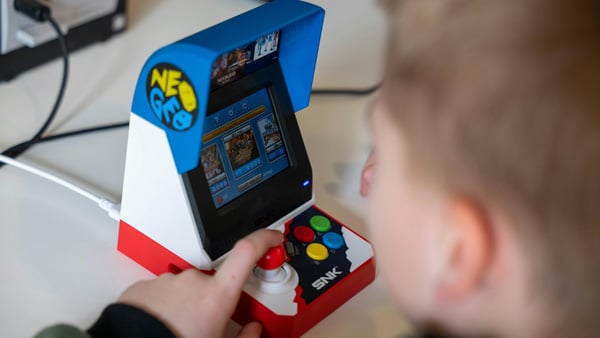 NEOGEO mini