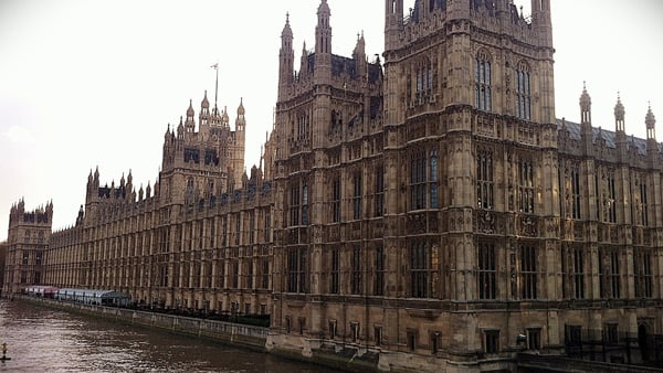 ロンドン 議会
