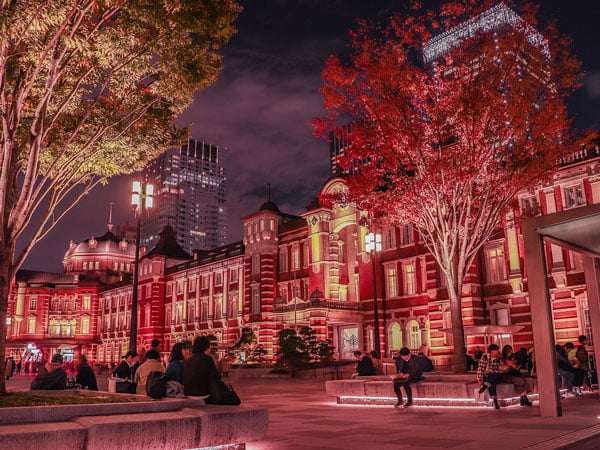 夜の東京駅