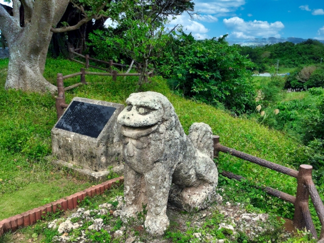 沖縄県 八重瀬町 シーサー Japan's oldest Shisa